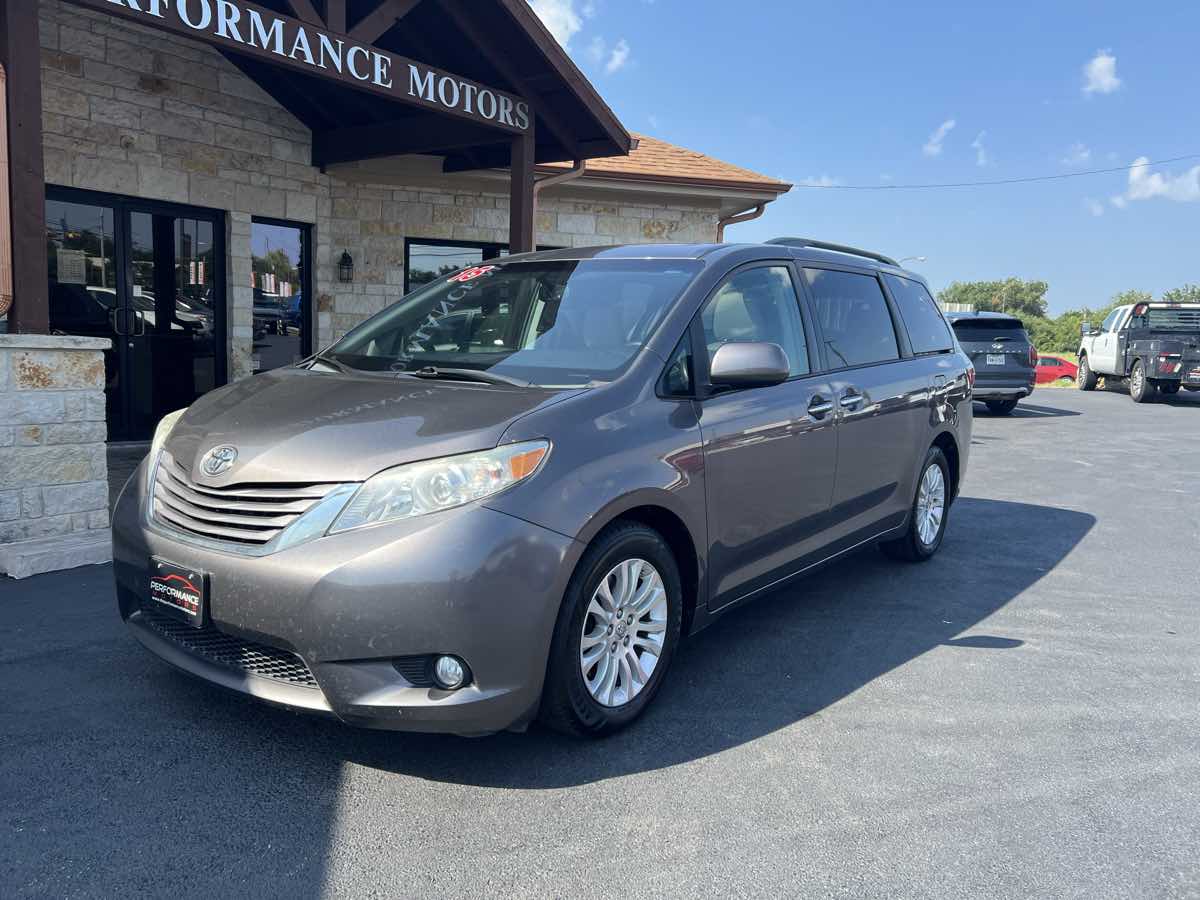 2015 Toyota Sienna XLE