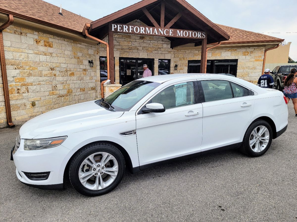 2014 Ford Taurus SEL