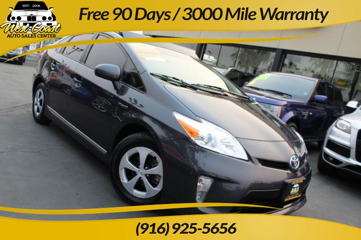 2012 Toyota Prius Three | Solar Roof Pkg, Navigation