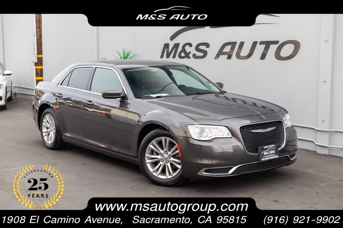 2018 Chrysler 300 Touring L