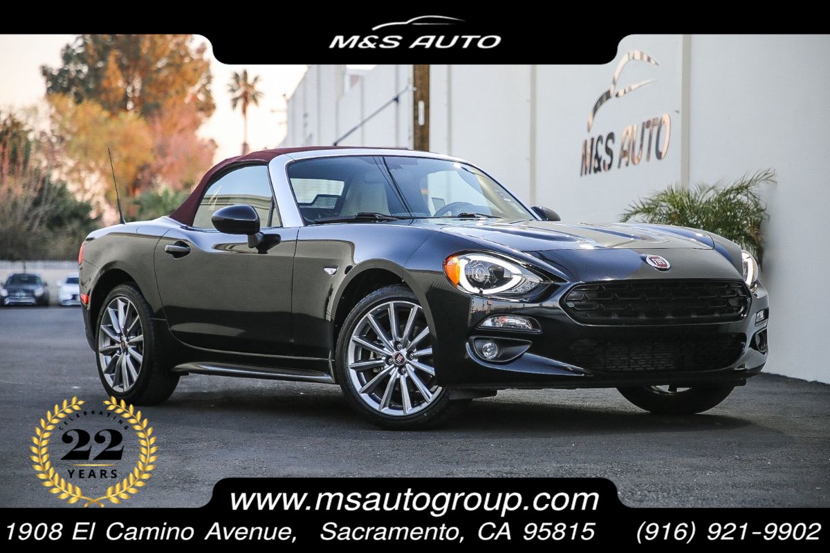 Sold 18 Fiat 124 Spider Lusso Red Top Edition In Sacramento