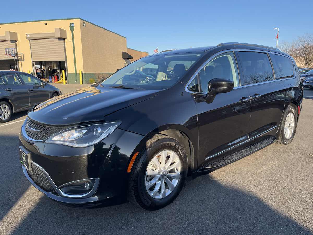 Sold 2018 Chrysler Pacifica Touring L in Fishers