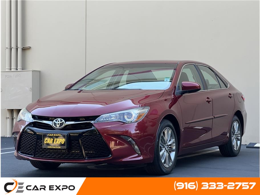 2016 Toyota Camry SE Sedan 4D