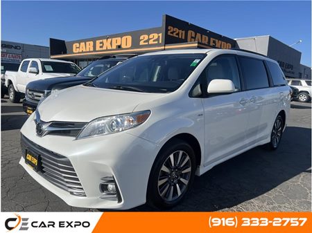 2018 Toyota Sienna XLE Premium Minivan 4D