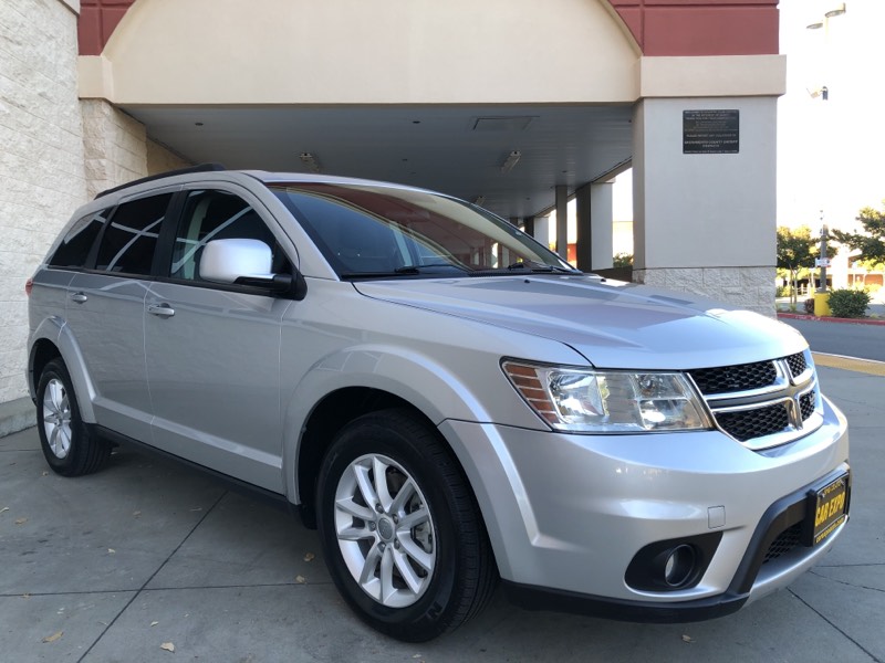 2013 Dodge Journey SXT - AWD - 3 Row Seats