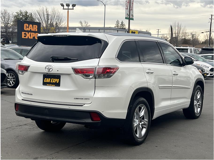 Sold 2015 Toyota Highlander Limited Sport Utility 4D in Sacramento