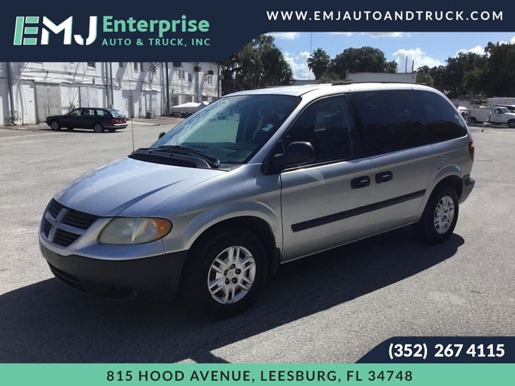 2005 dodge caravan se