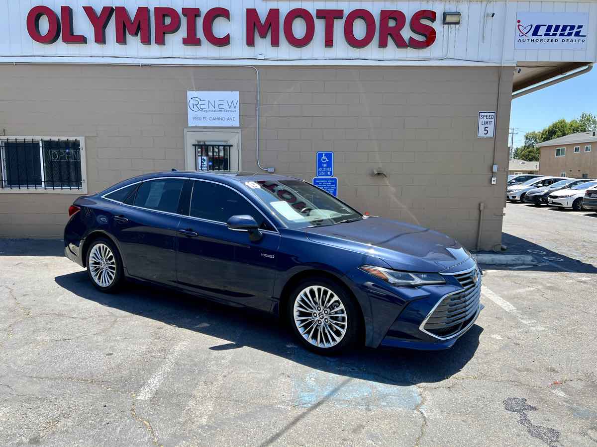 2019 Toyota Avalon Hybrid Limited