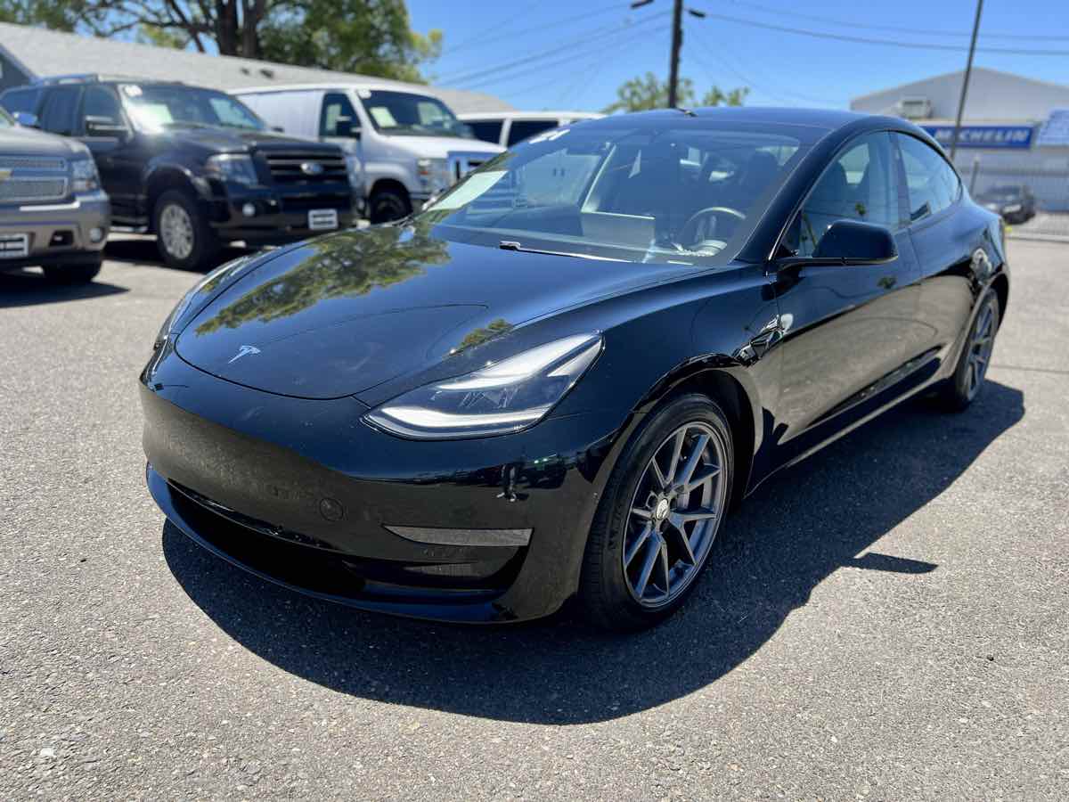 2021 Tesla Model 3 Standard Range Plus