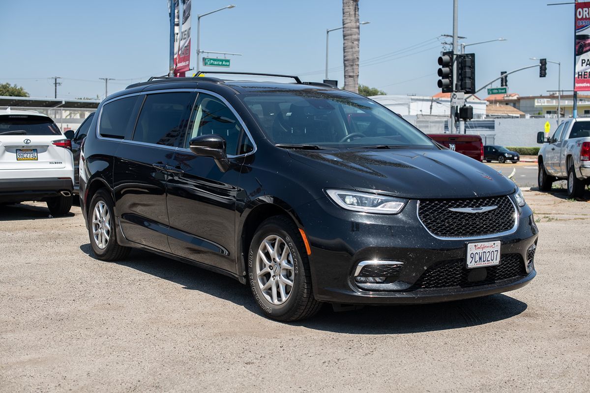 2022 Chrysler Pacifica Touring L