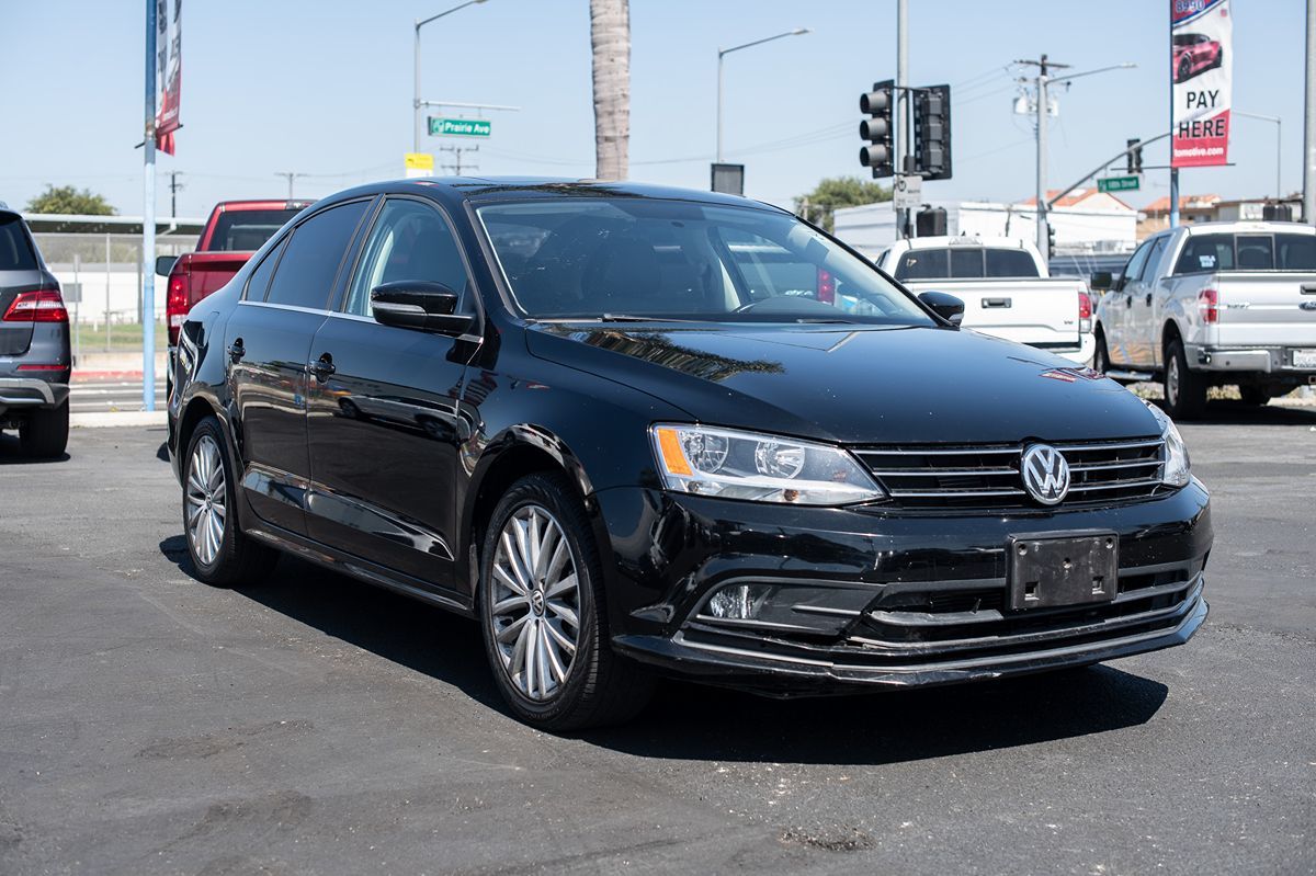 2015 Volkswagen Jetta Sedan 1.8T SE w/Connectivity/Navigation