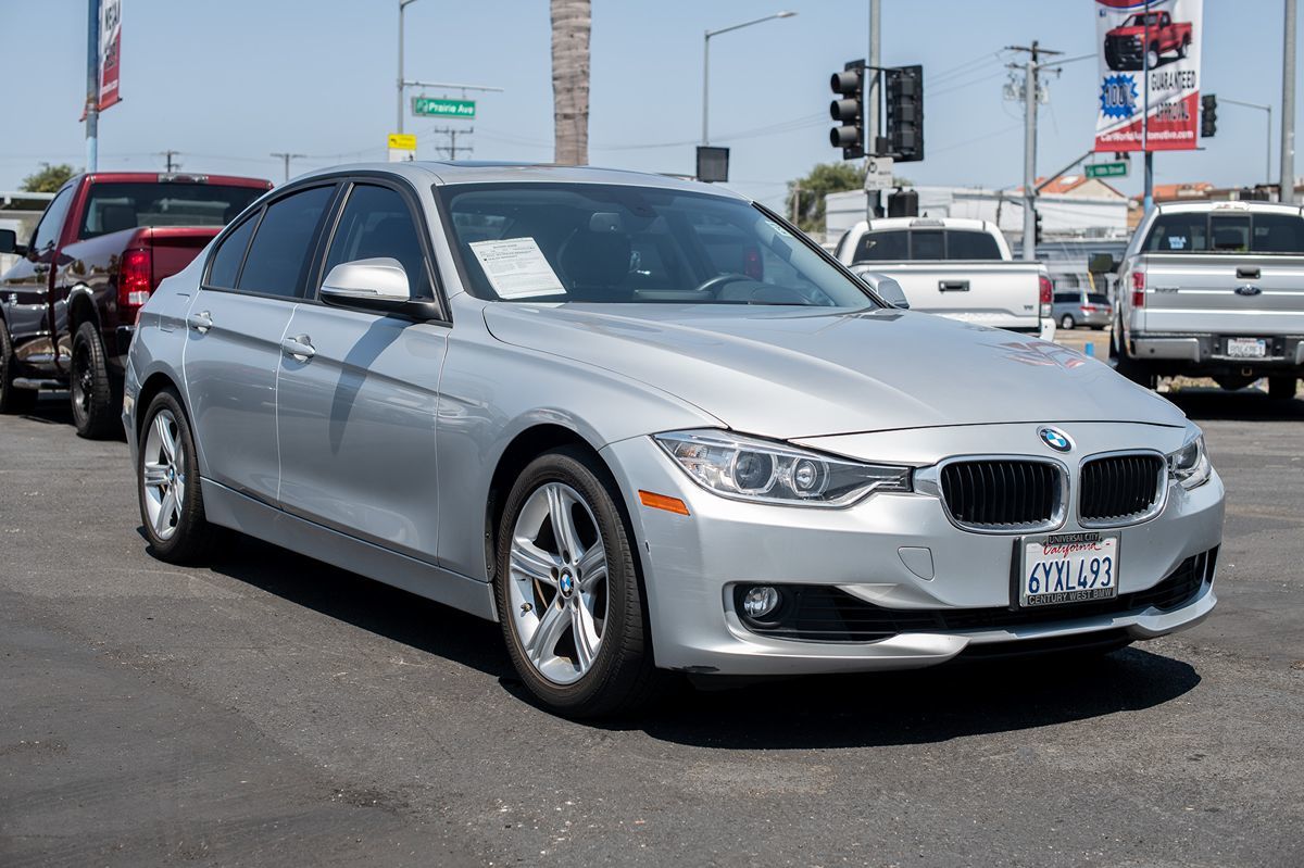 2012 BMW 3 Series 328i