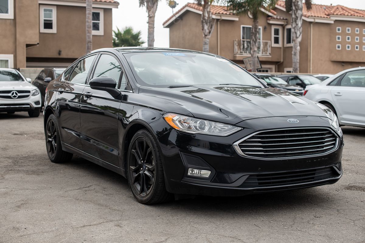 2020 Ford Fusion SE