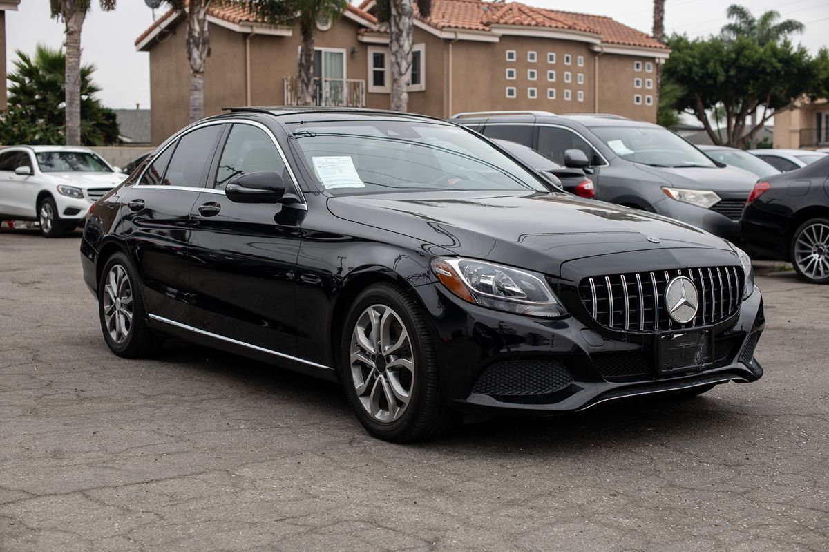 2017 Mercedes-Benz C 300 Sedan