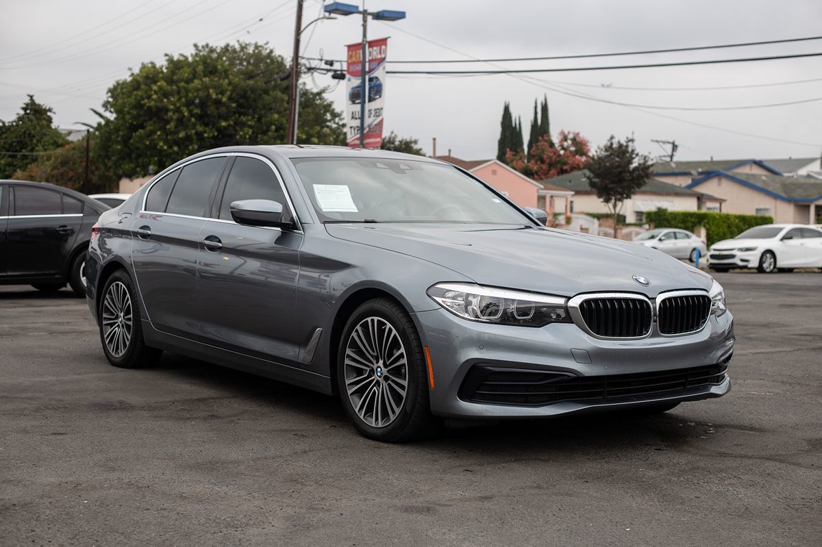 2019 BMW 5 Series 530i