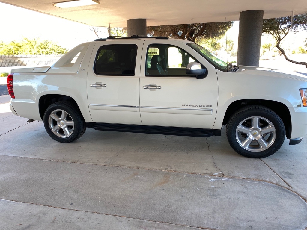 Sold 2012 Chevrolet Avalanche Ltz In Tempe