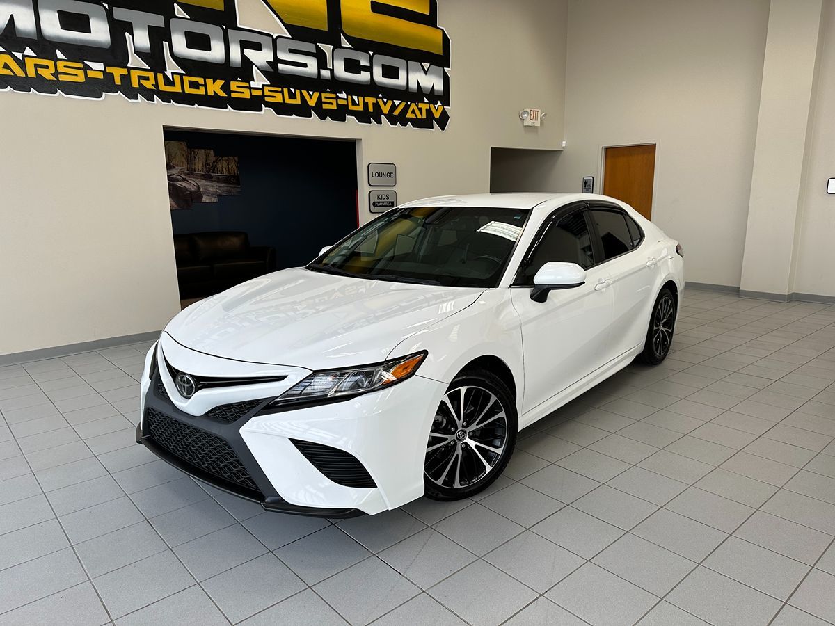 2018 Toyota Camry SE