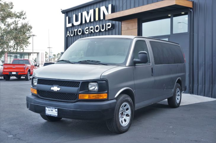 2012 chevrolet express passenger