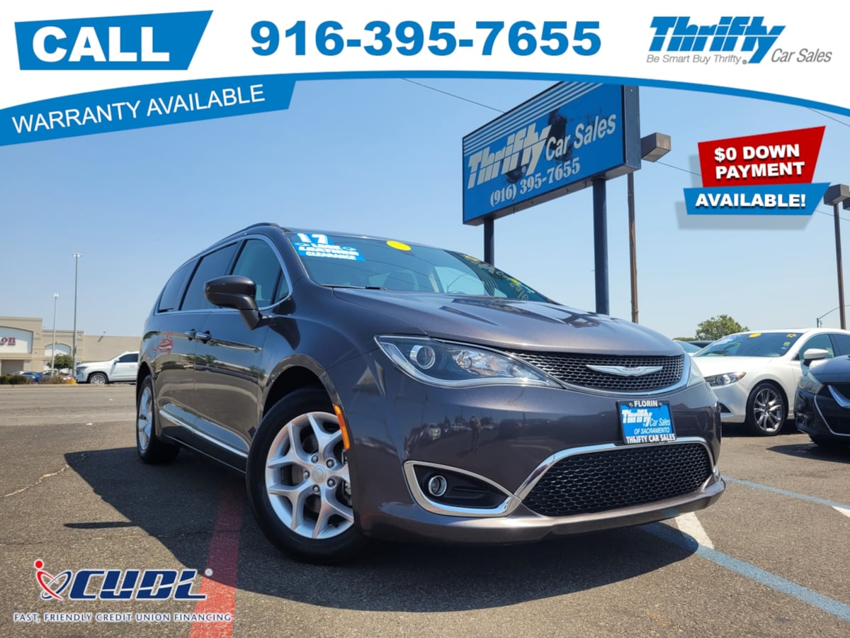 2017 Chrysler Pacifica Touring-L