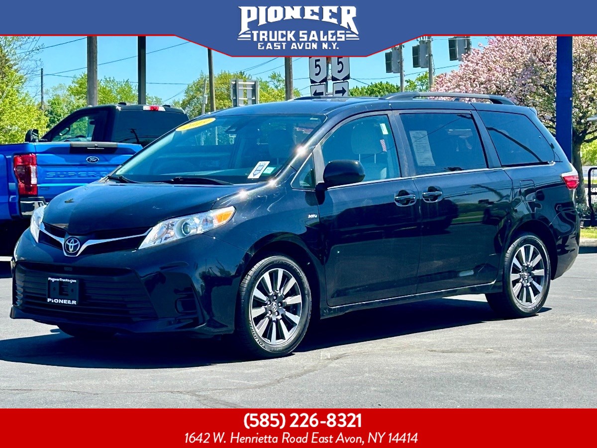 2019 Toyota Sienna LE