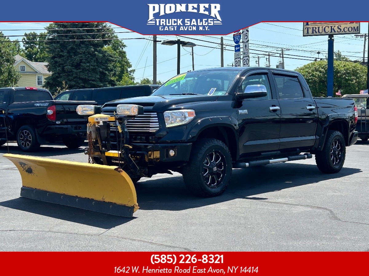 2017 Toyota Tundra 4WD PLATINUM w/ PLOW