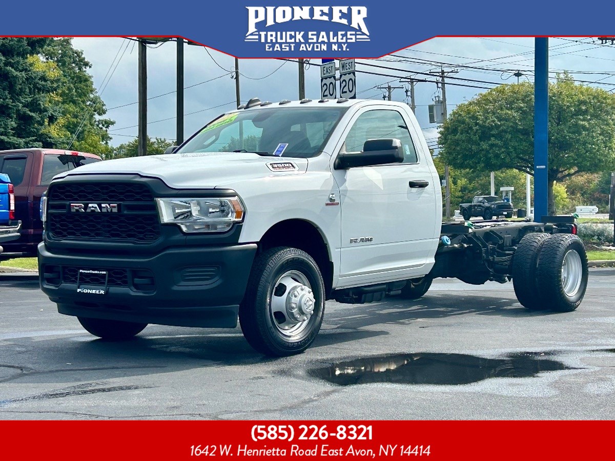 2022 Ram 3500 Chassis Cab TRADESMAN CUMMINS DIESEL AISIN 4.10 GEARS MAX TOW