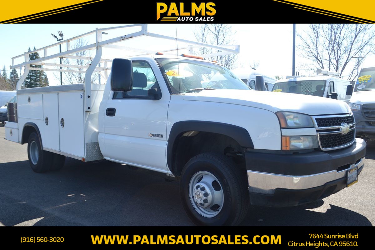 2006 Chevrolet Silverado 3500 Reg Cab 161.5" WB, 84.9" CA 2WD WT