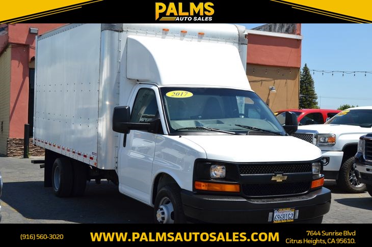 2017 chevrolet express commercial cutaway