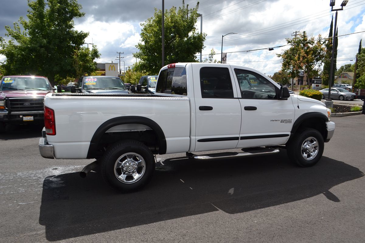 2006 Dodge Ram 2500 SLT MEGA CAB / 5.9L CUMMINS DIESEL H.O. / LOW