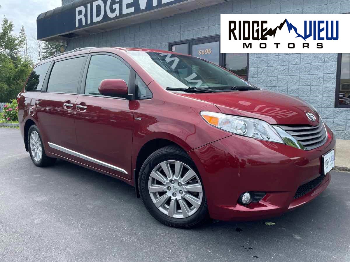 2017 Toyota Sienna XLE