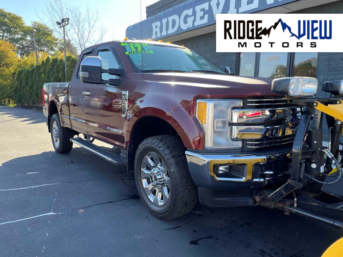 2017 Ford Super Duty F-350 SRW Lariat