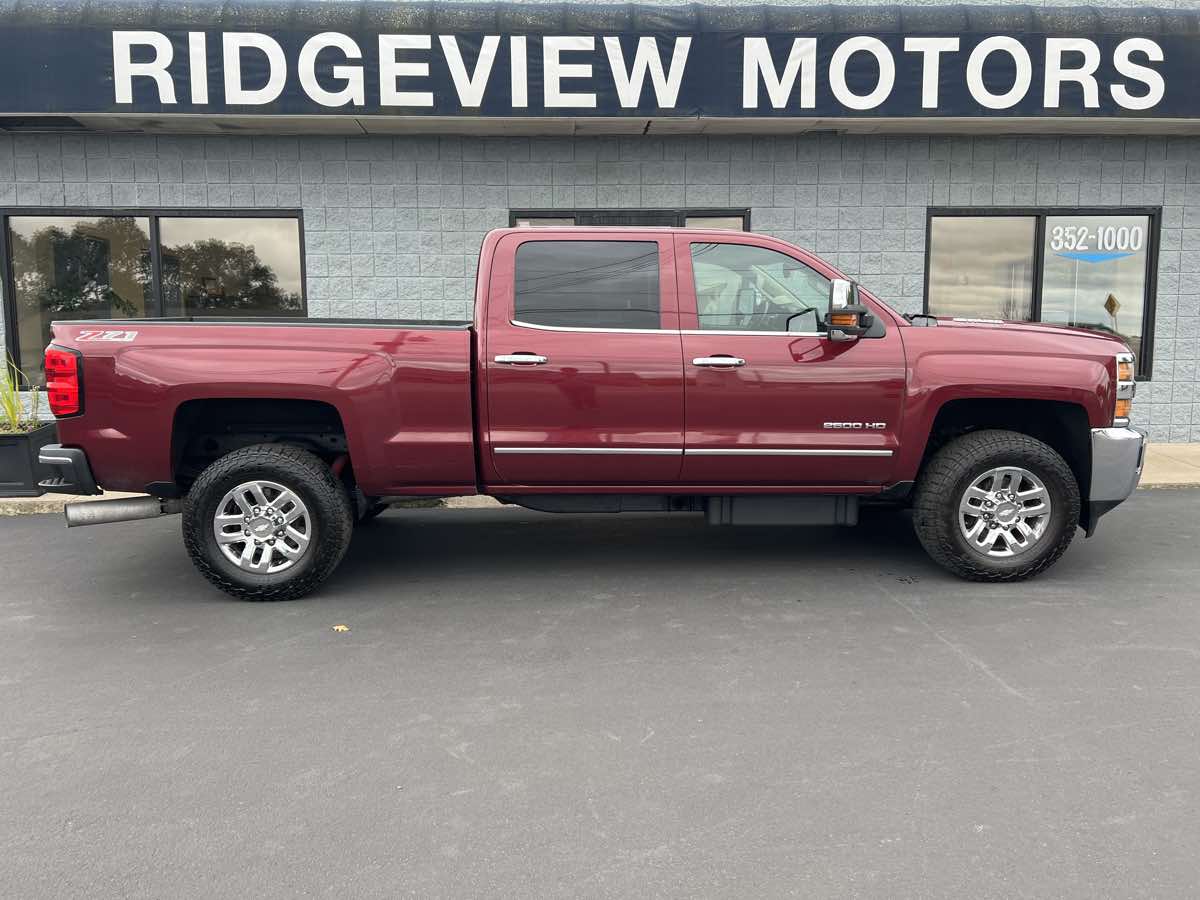 red duramax black wheels