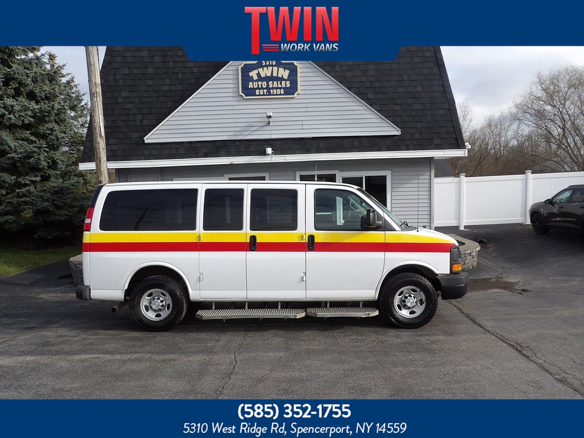 2016 Chevrolet Express LS 8 Passenger