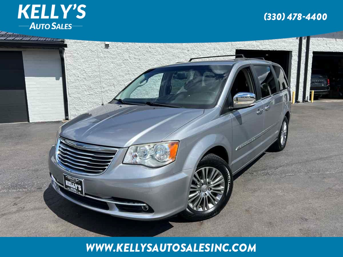 2013 Chrysler Town & Country Touring-L