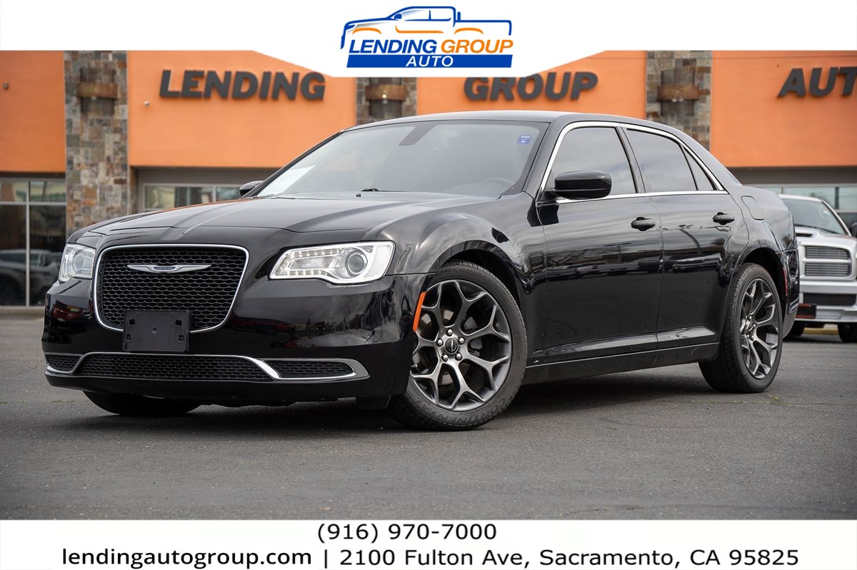 2019 Chrysler 300 Touring