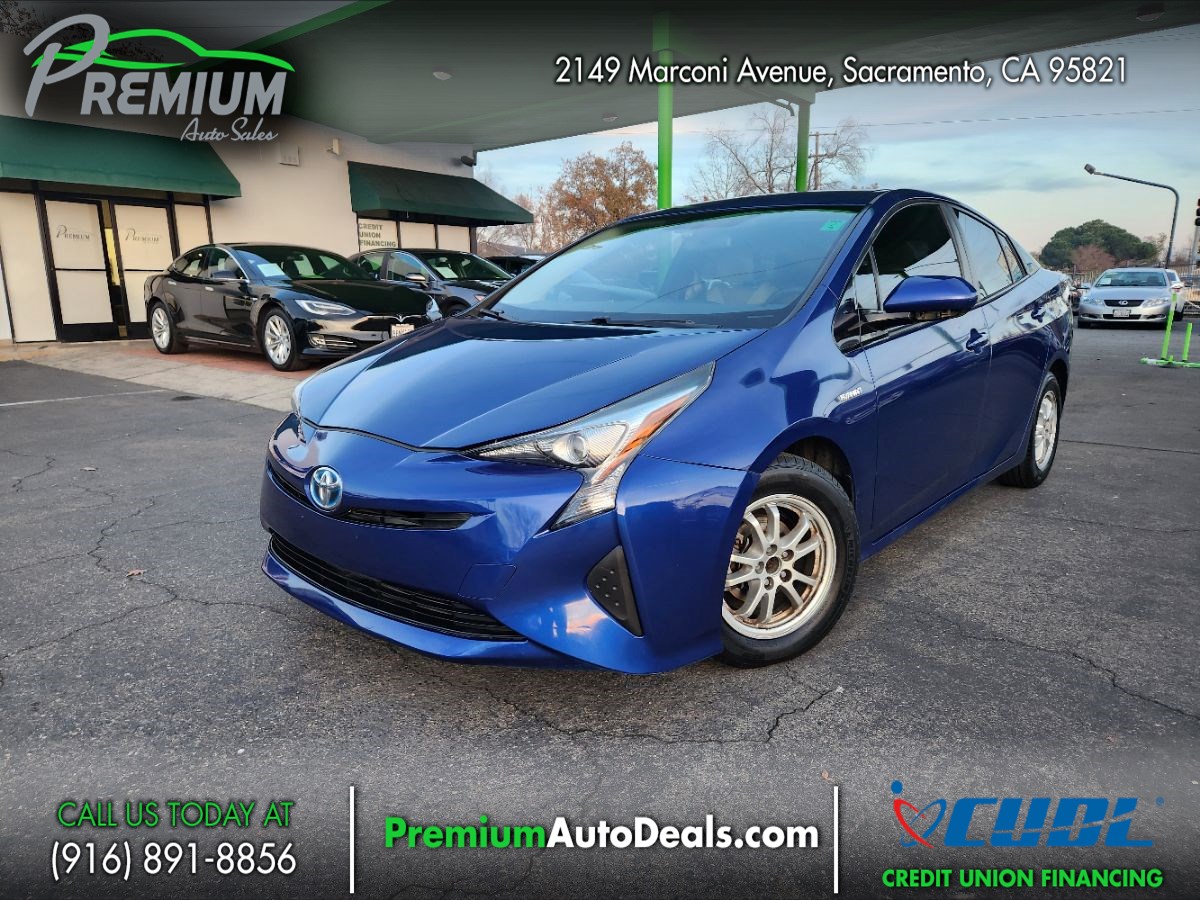 2016 Toyota Prius Three