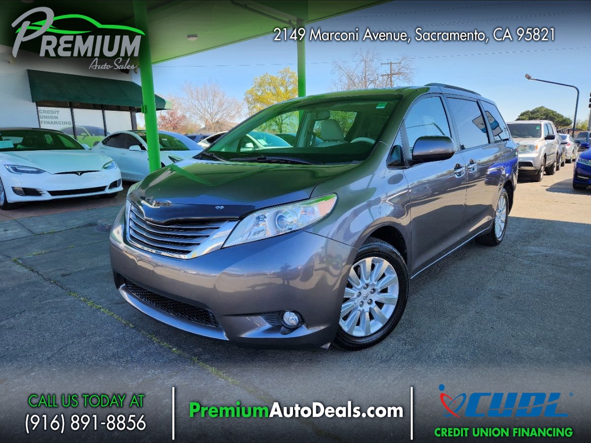 2011 Toyota Sienna XLE