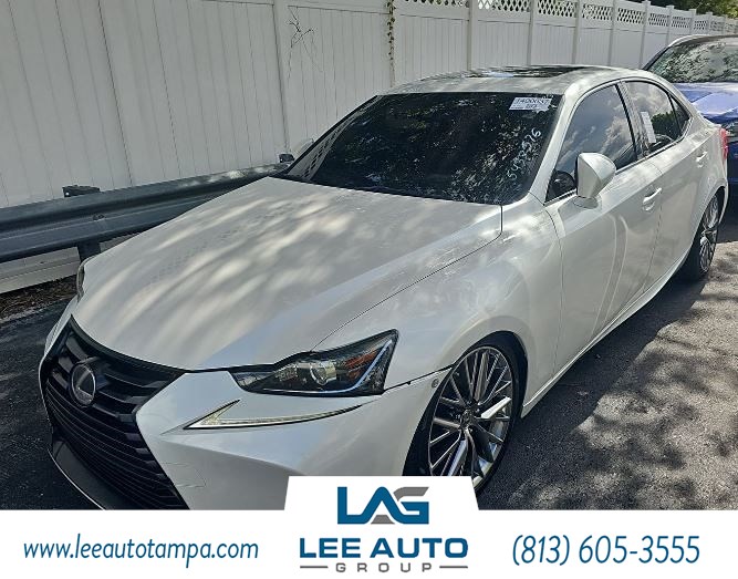 2017 Lexus IS Turbo 