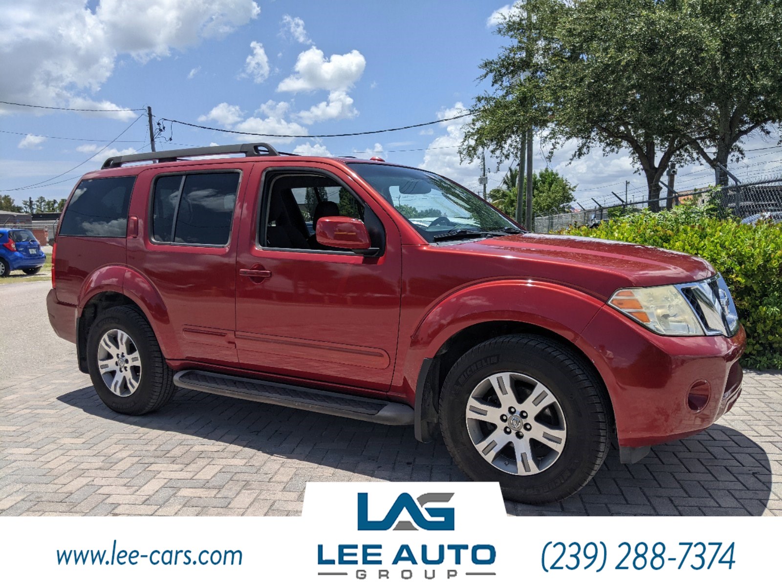 2010 Nissan Pathfinder SE