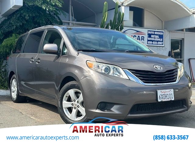 2012 Toyota Sienna LE AAS