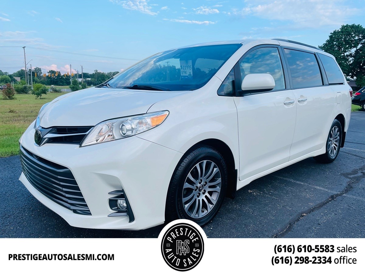 2019 Toyota Sienna XLE