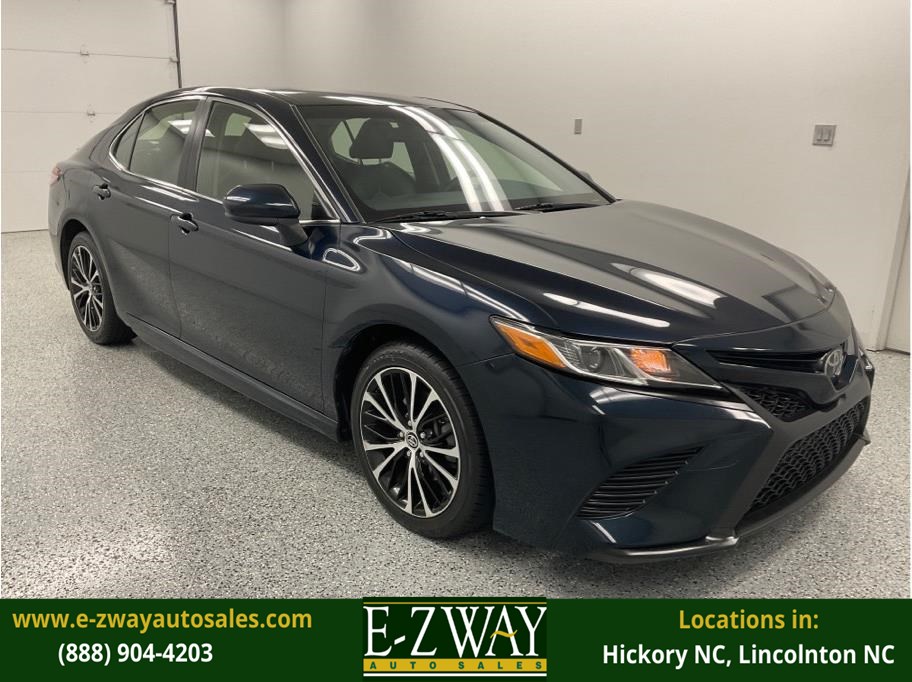 Sold 2018 Toyota Camry SE in Hickory