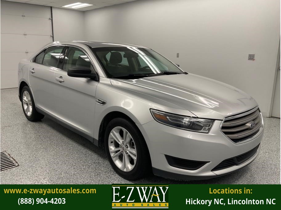 2018 Ford Taurus SE