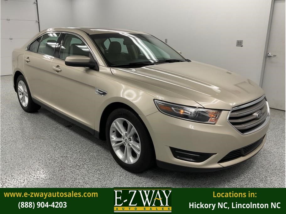 2018 Ford Taurus SEL