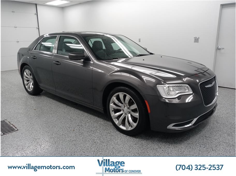 2016 Chrysler 300 Limited