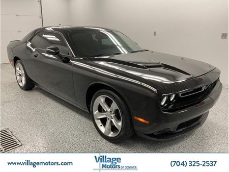 2016 Dodge Challenger SXT