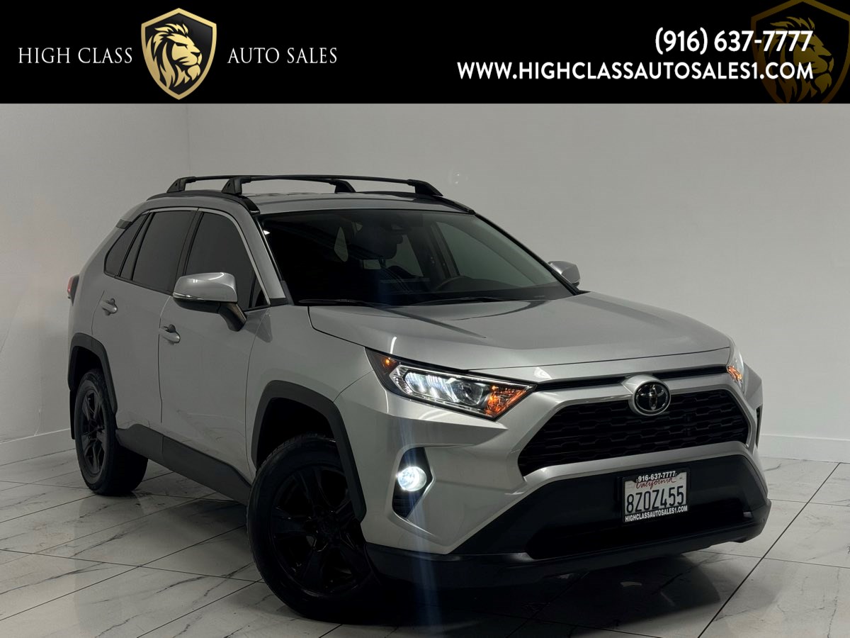 2020 Toyota RAV4 XLE