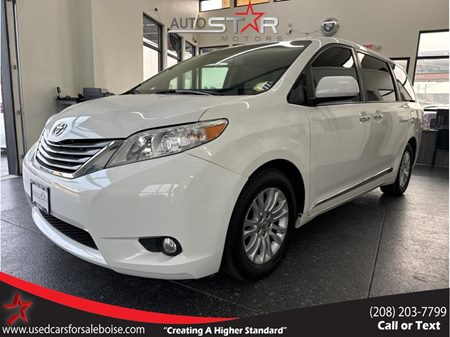 2013 Toyota Sienna XLE