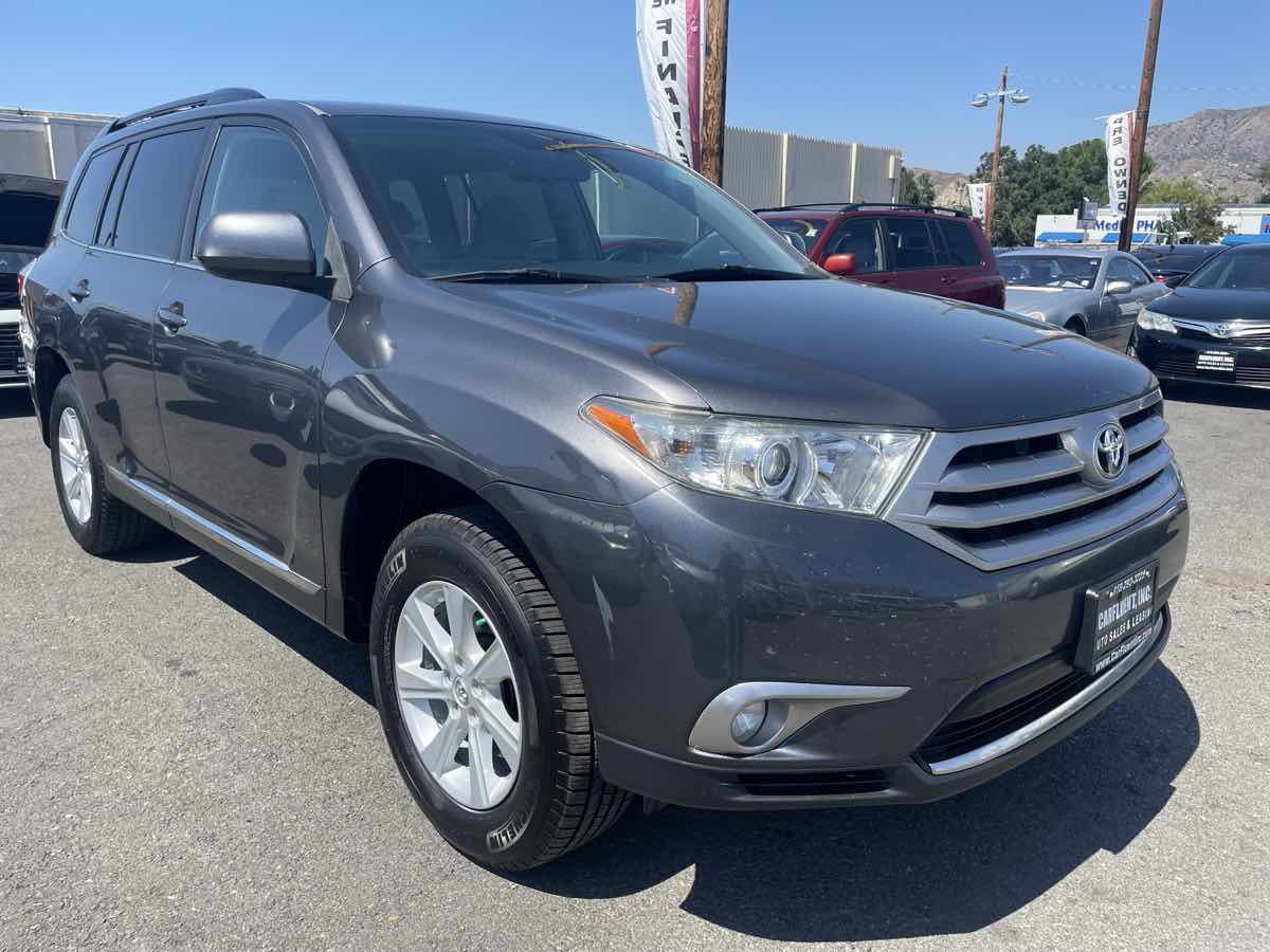 2011 Toyota Highlander SE