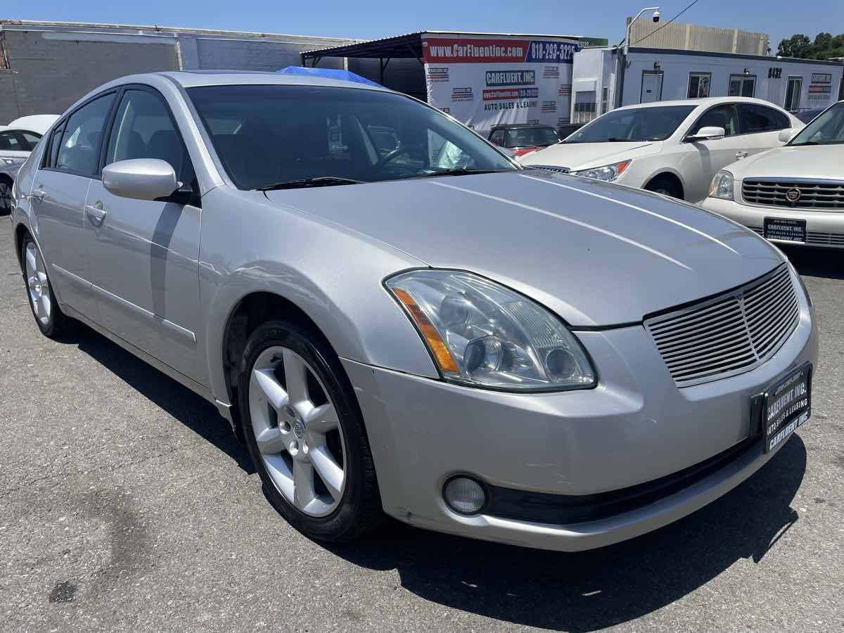 2004 Nissan Maxima SE